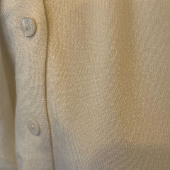 My Twinset White Cardigan – Button Detail – Size Medium – Classic & Chic - Picture 9 of 17